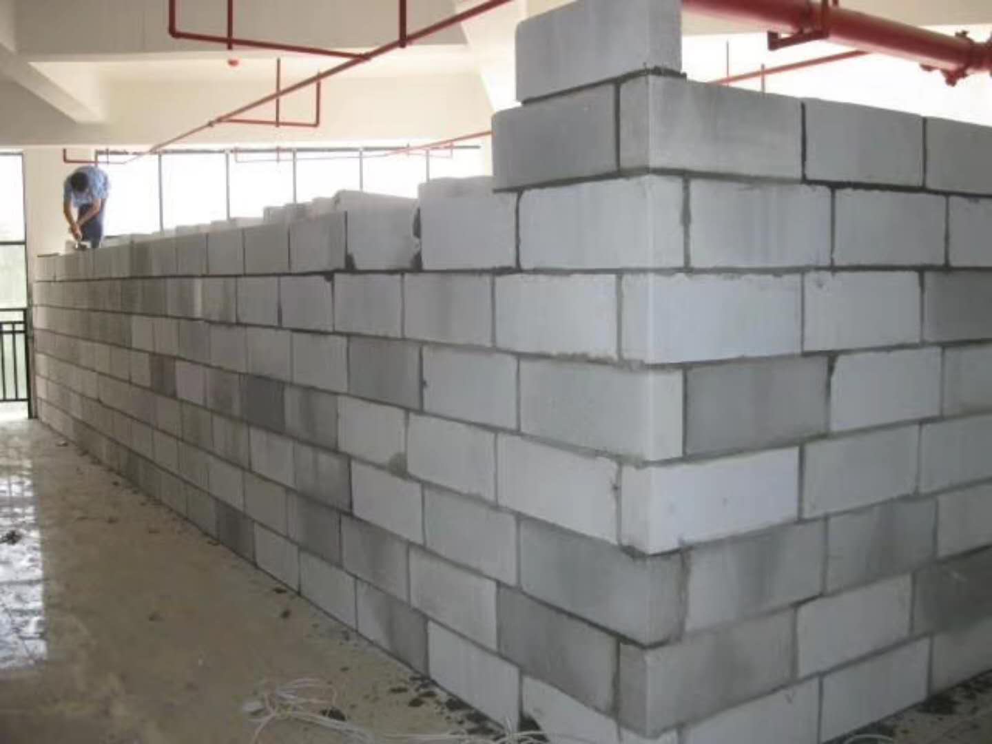 下关蒸压加气混凝土砌块承重墙静力和抗震性能的研究
